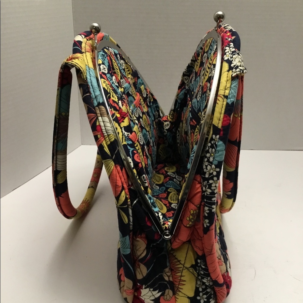 VERA BRADLEY POCKETBOOK.  .  BRAND NEW, never worn - Picture 10 of 11
